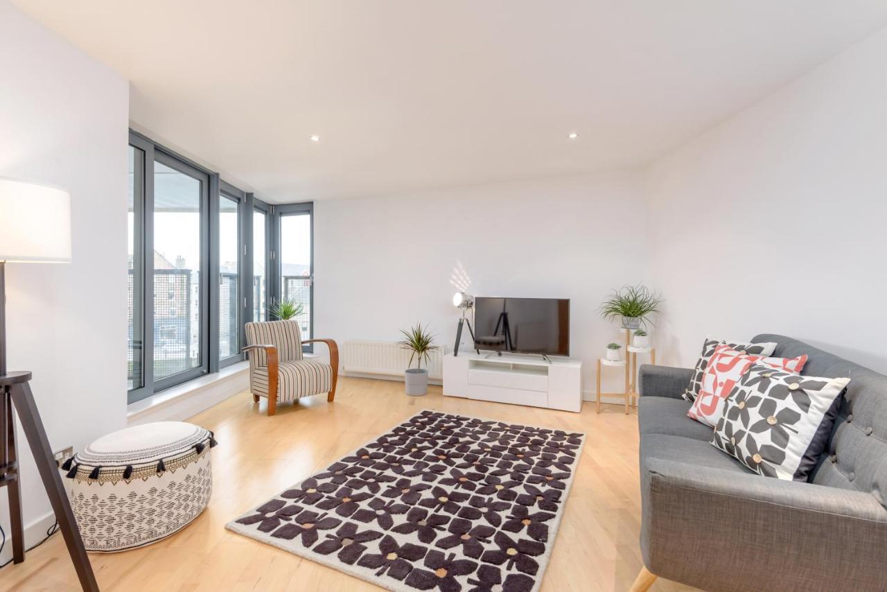 The Sandport Way Residence Edinburgh Room photo